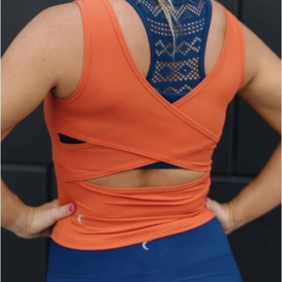 ZYIA Tops - ZYIA Active Orange Cut-Out Tank Top w/ Blue Accents – Size S/M 🔥